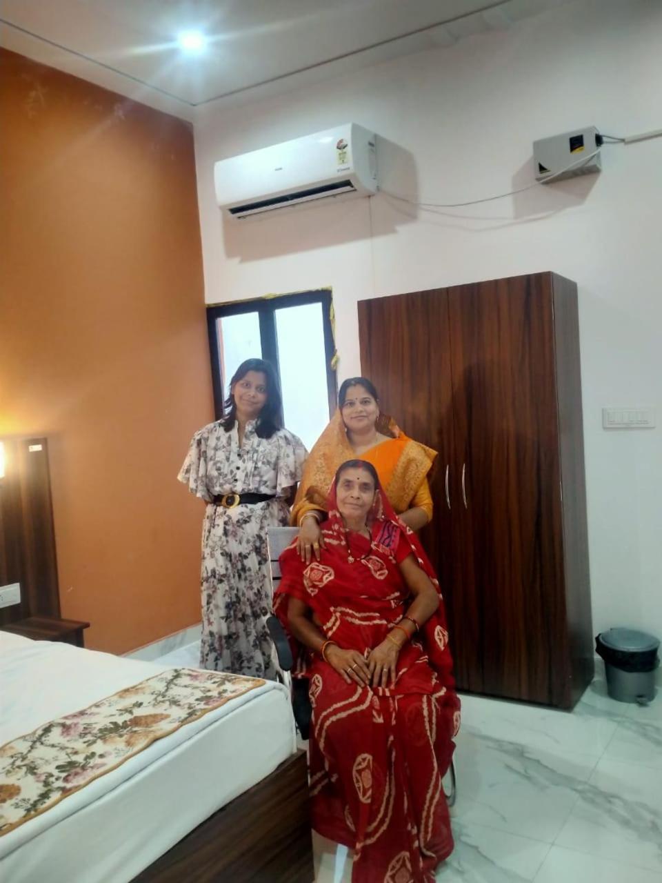 Atithi Inn Khajurāho Екстериор снимка
